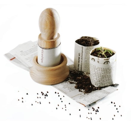 Marie Curie Cancer Care paper pot maker.jpeg Marie Curie Cancer Care paper pot maker.jpeg